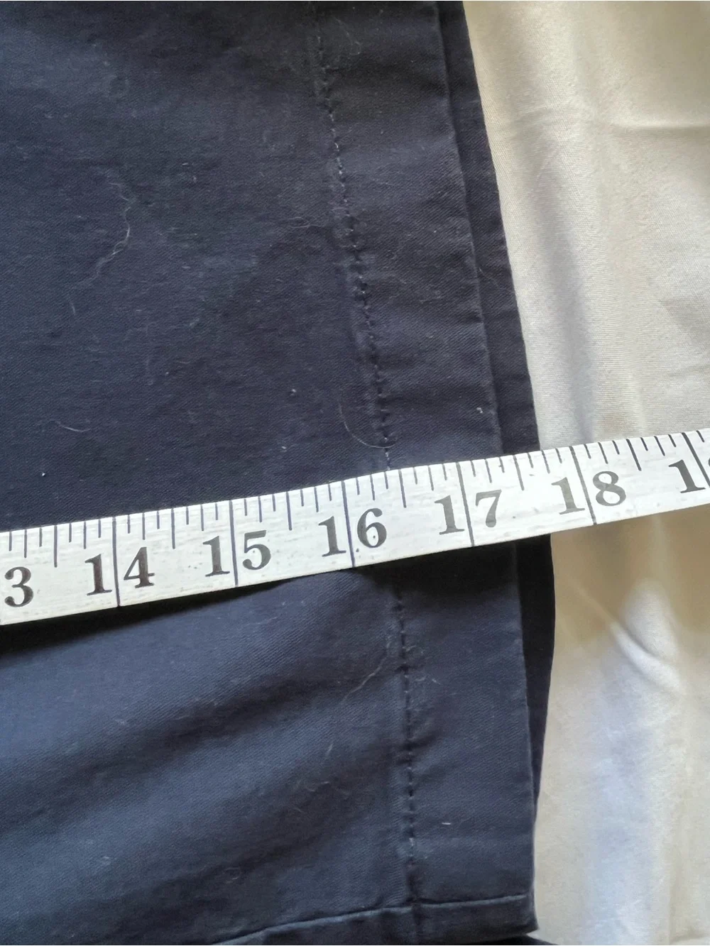 J. Crew Women’s Navy Flat-Front Chino Bermuda Shorts 9” Size 4 NWT